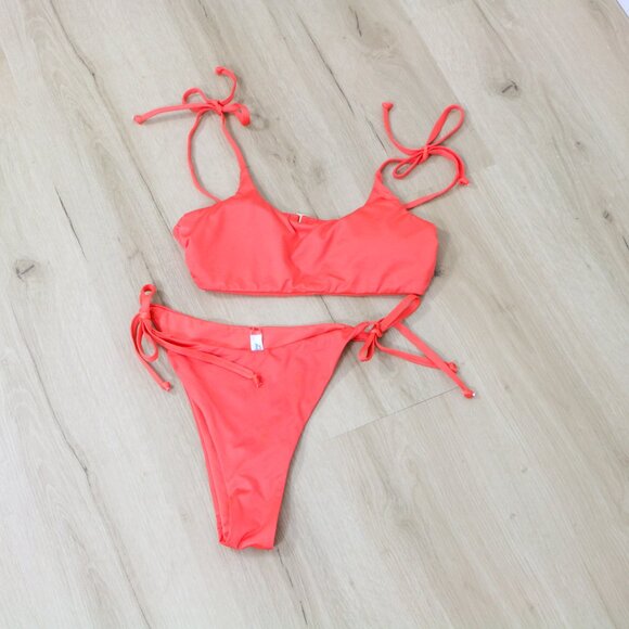 *La Vie En Rose Salmon Suitsuit - Picture 2 of 6